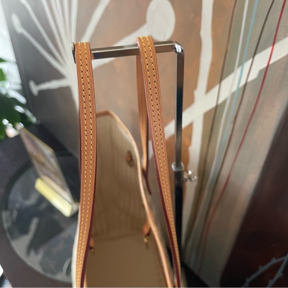 Louis Vuitton Neverfull MM Damier Azur with pouch - Picture 9 of 16